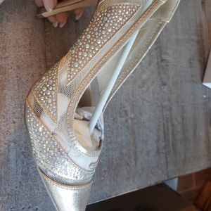 Dream Pairs Gold pearl high heel sparkle 7.5 & 9